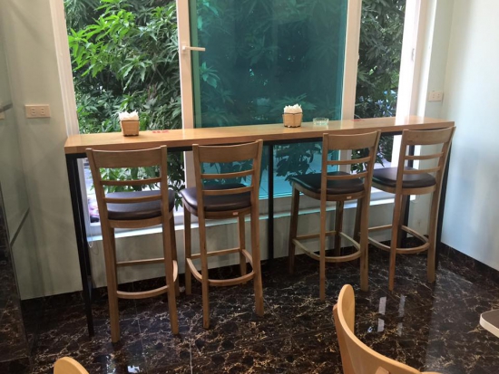 Bộ bàn ghế bar cao