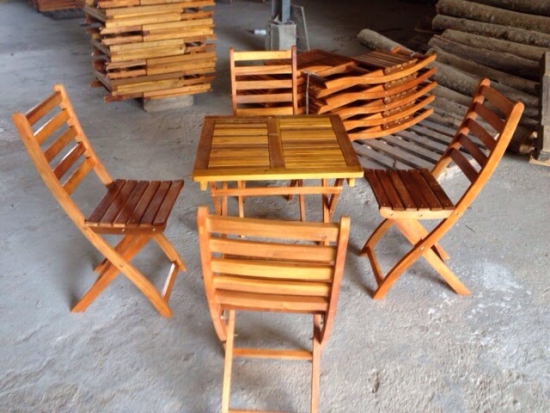 bộ bàn ghế gỗ nhỏ 2