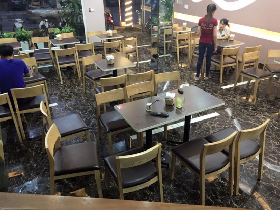 bàn ghế cafe sồi